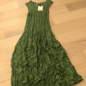 Handmade Alquema dress - green with pockets